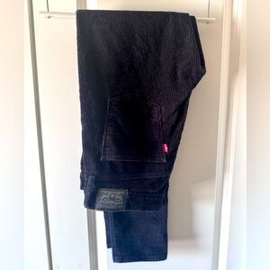 Women’s Corduroy Levi’s Pants